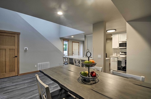 Edgewood House | Spacious Vacation Rental in Washington State!