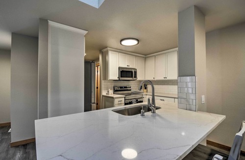 Edgewood House | Spacious Vacation Rental in Washington State!