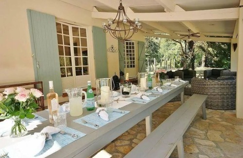 Tourrettes-sur-Loup Villa | Spacious villa in Tourrettes-sur-Loup with Private Lake access