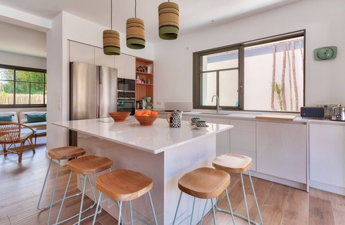 Andernos-les-Bains Ski Chalet | Spacious Villa under the pines andpool