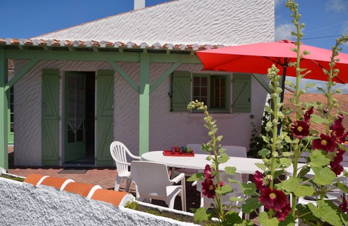 La Tranche-sur-Mer Villa | SPACIOUS VILLA AM STRAM GRAM* SLEEPS 13 CITY CENTER