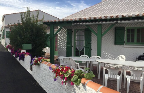 La Tranche-sur-Mer Villa | SPACIOUS VILLA AM STRAM GRAM* SLEEPS 13 CITY CENTER