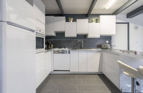 Cessenon-sur-Orb House | Spacious villa 200 metres from the river Orb