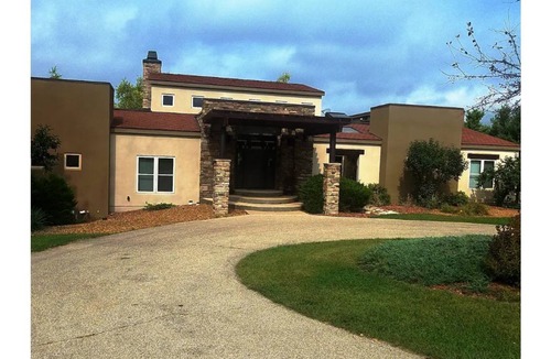 Monroe House | Spacious Villa*Beautiful Views*Country Setting