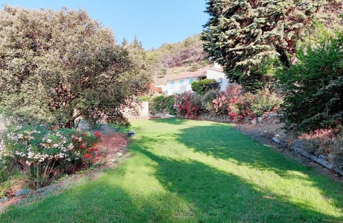 Saint-Nazaire House | Spacious Villa in Saint-Nazaire