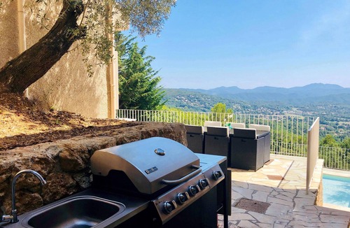 Montauroux Villa | SPACIOUS VILLA MIMOZA