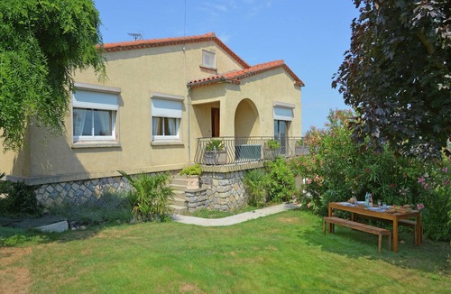 Carcassonne Villa | Spacious Villa Retreat in Carcassonne