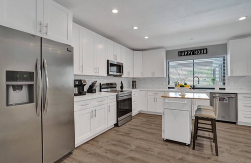 Plantation House | Spacious villa w/private pool, BBQ & game room