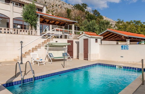 Jesenice Cabin | Spacious villa with private pool, garden and a breathtaking sea view