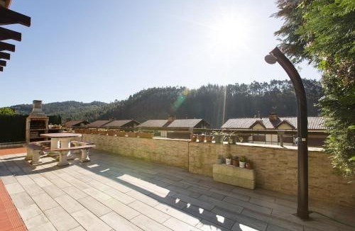 Isuskitza House | Spacious Villa with Pool Plentzia Bilbao Area