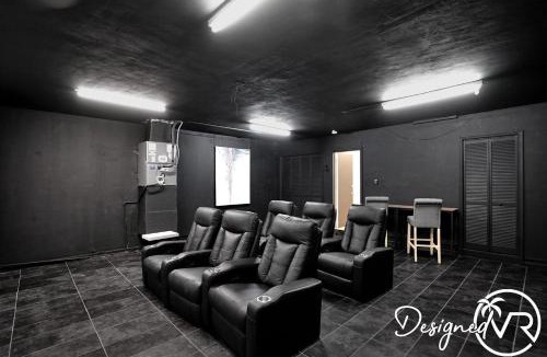 Pompano Beach House | Spacious villa wpool courts game room