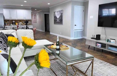 Heritage House | [Spacious w/ Game Room] Sea World / BMT /Lackland