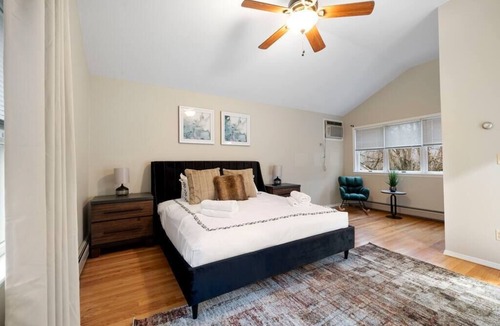 Town of Ramapo House | Spacious w/ Huge Yard, Pool, Fire Pit and Billiards