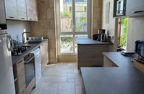 Saint-Regnobert-de-la-Cote-de-Nacre House | Spacious waterfront 19th-century house