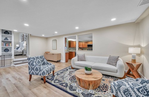 Cedar Lake House | Spacious water-facing 5-bedroom loft with backyard access to Cedar Lake