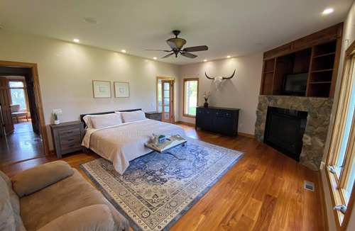 Fentress Other | Spacious waterfront farmhouse with amazing views and kayaking
