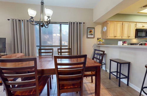 New Braunfels Condo | Spacious Waterfront Comal River Condo : CW C105 : Free Tubes with Rental!