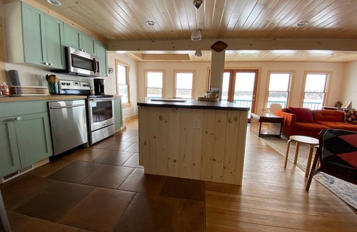 Otis House | Spacious waterfront Berkshire home family private get-away