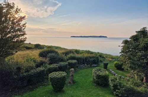 Havnsø Villa | Spacious waterfront family holiday