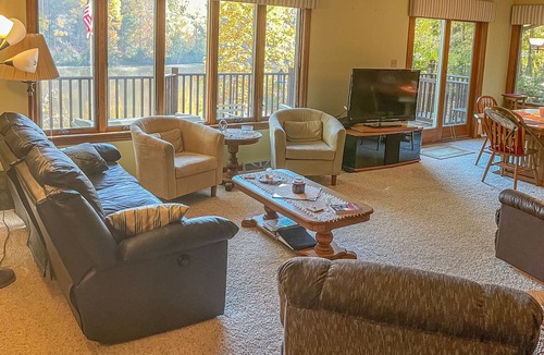 Buchanan House | Spacious waterfront home.! Near Notre Dame, Lake Michigan,Golf Courses ,Wineries