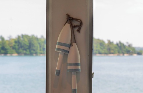 Freeport House | Spacious Waterfront Luxury Home