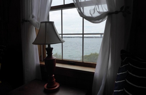 De Peyster House | Spacious Waterfront Home In Thousand Islands!