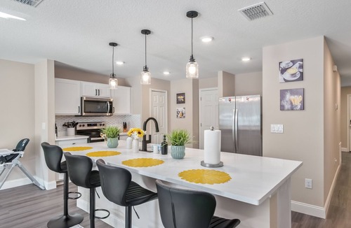 Ocala House | Spacious WEC Retreat with EV Charger.