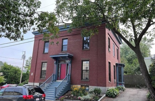 West End Apartment | Spacious West End Penthouse | Great for Groups