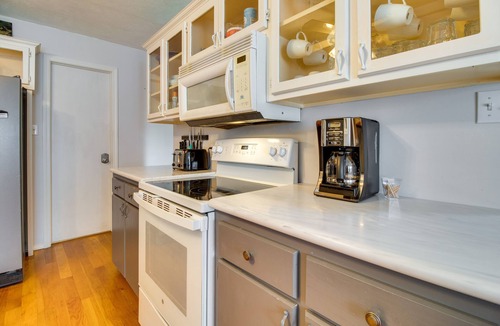 Flippin House | Spacious White Rivers Jewel: Fishing Haven!