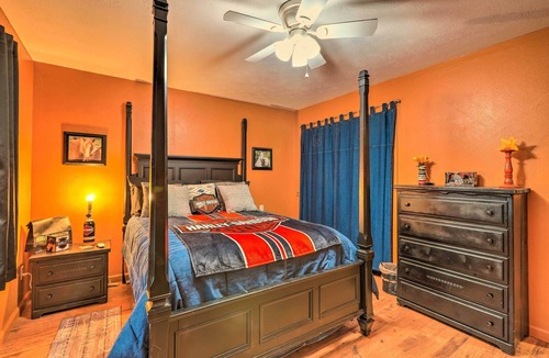 Inman House | Spacious Williamson Home: Private Yard & Deck