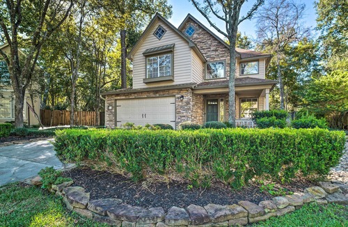 Alden Bridge House | Spacious Woodlands Home: Pool & Outdoor Oasis