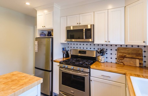 Woods Hole House | Spacious Woods Hole Cape