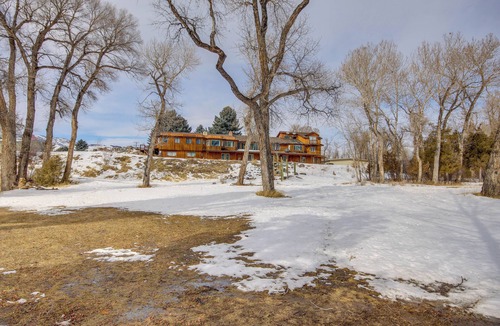 Emigrant Villa | Spacious Yellowstone River Retreat w/Trails!