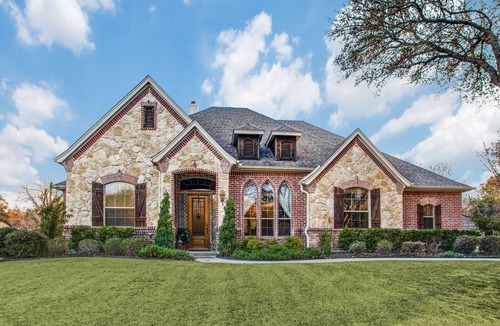 Lakeside House | Spacious yet cozy retreat home for leisure and or business travelers