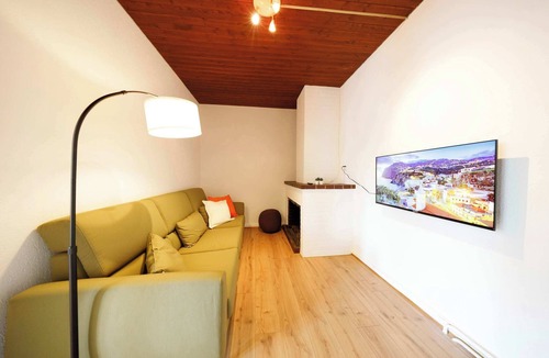 Sihlfeld Apartment | Spacious Zurich Apt, Huge Terrace & Views