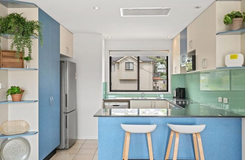 Terrigal House | Spaciously Comfy Home With Balcony and BBQ