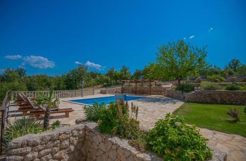 Grubine Villa | Spacius Villa, Heated Pool, near Makarska and Split