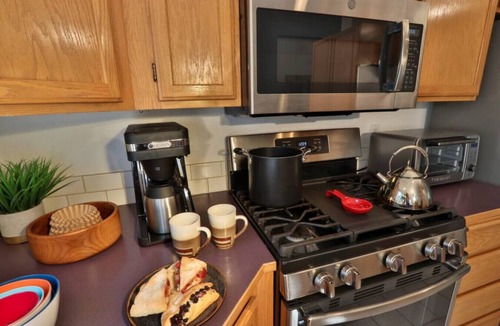 College Place House | Spagnuolo Loop · Spagnuolo.Light, bright, quiet and comfortable