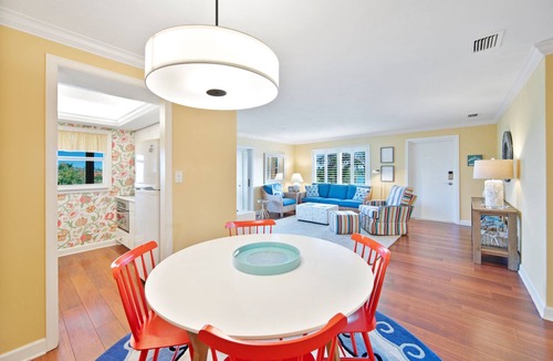 Sanibel Condo | Spanish Cay E6: Gorgeous Updates with River Views!