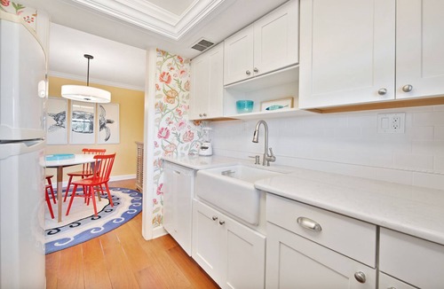 Sanibel Condo | Spanish Cay E6: Gorgeous Updates with River Views!