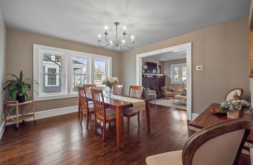 Waupaca House | Spanish Charm 4bed/3bath