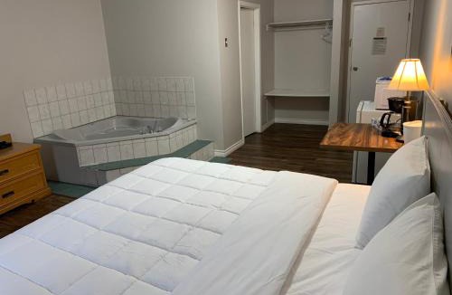 Algoma District Hotel | Spanish River Inn