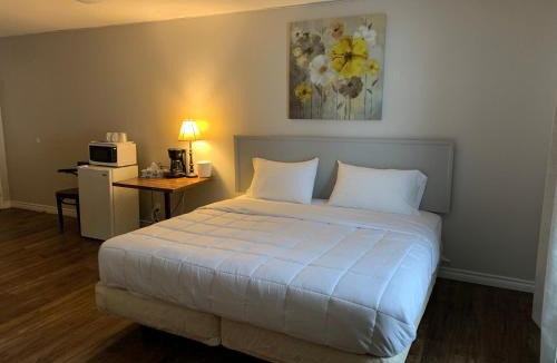 Algoma District Hotel | Spanish River Inn