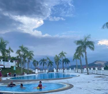 Kampung Paroi Apartment | Spanish Villa homestay