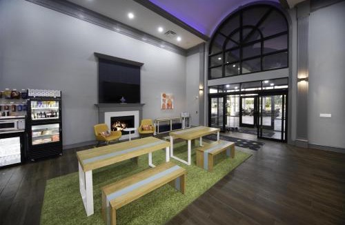 Amarillo Hotel | Spark by Hilton Amarillo East