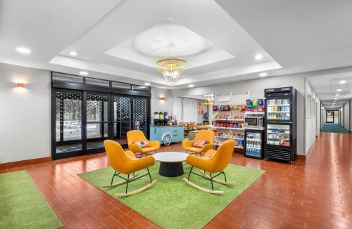 Bryant Pattengill East Hotel | Spark By Hilton Ann Arbor South