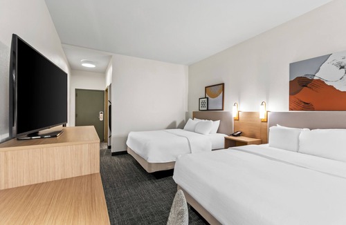 Withrow Hotel | Spark by Hilton Bardstown