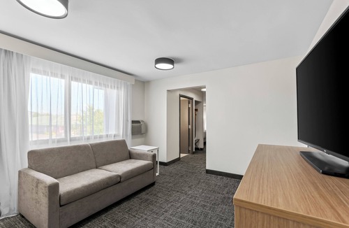 Withrow Hotel | Spark by Hilton Bardstown