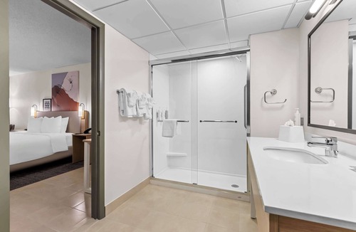 Trevose Hotel | Spark by Hilton Bensalem Philadelphia