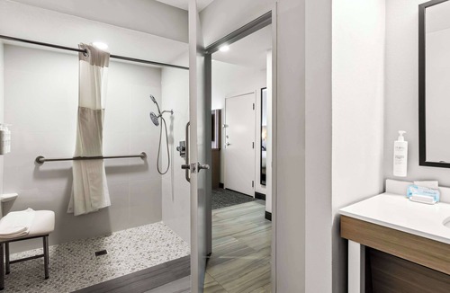Tulsa Hotel | Spark by Hilton Catoosa